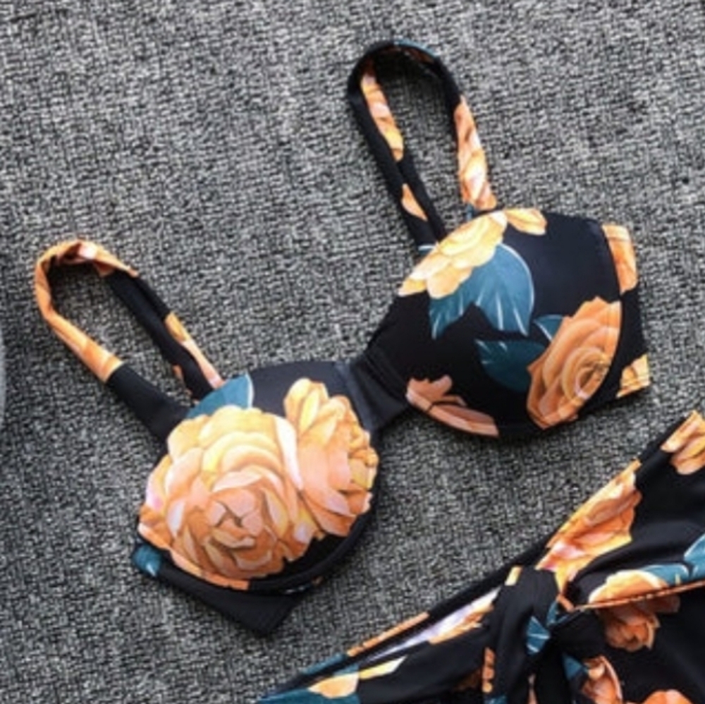 Stunning Mystery Black Orange Floral Roses Push Up Underwire Bikini Top Only, L
